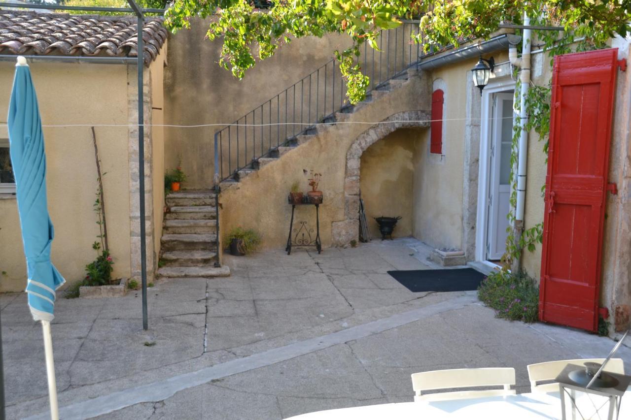St Jean Du Gard : Spacious Apartment With Use Of Pool Saint-Jean-du-Gard Exterior photo